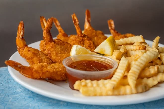 Fantail Shrimp East & West ( Breaded & Fried Jumbo Shrimp 10 with Cocktail & Sweet - Sour Sauce ) With FRENCH FRIES